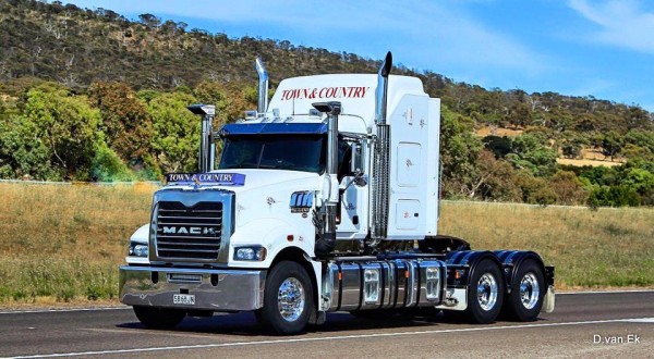 Town & Country Freighters 1